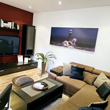 Modern 2 Bedroom Apartment In The City Centre Riga Exterior photo