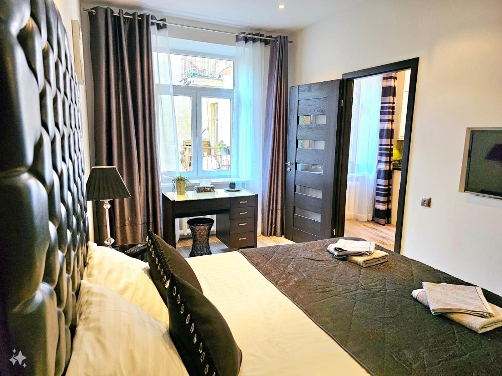 Modern 2 Bedroom Apartment In The City Centre Riga Exterior photo