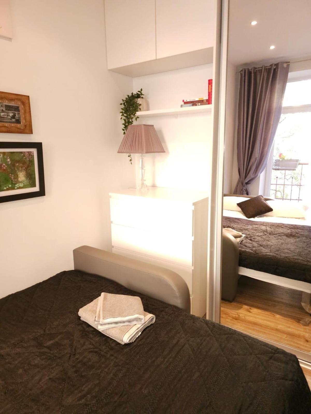Modern 2 Bedroom Apartment In The City Centre Riga Exterior photo
