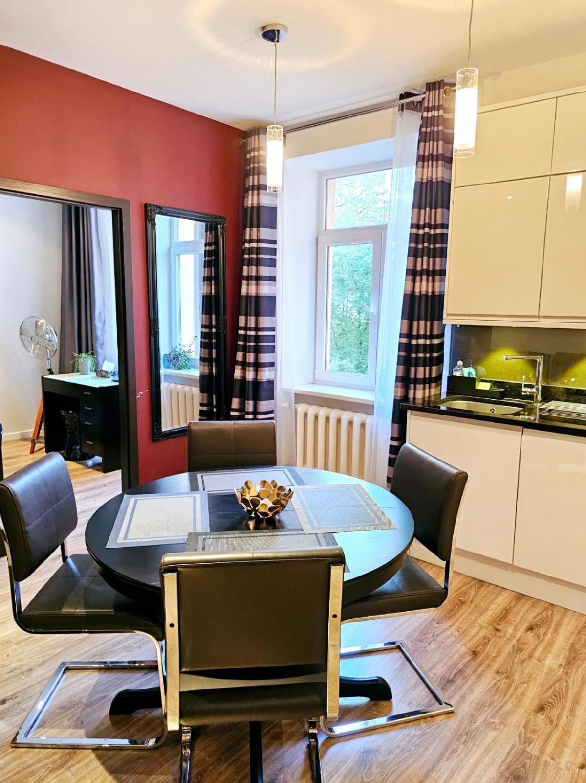 Modern 2 Bedroom Apartment In The City Centre Riga Exterior photo